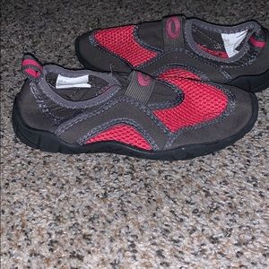 Girls water shoes size 13